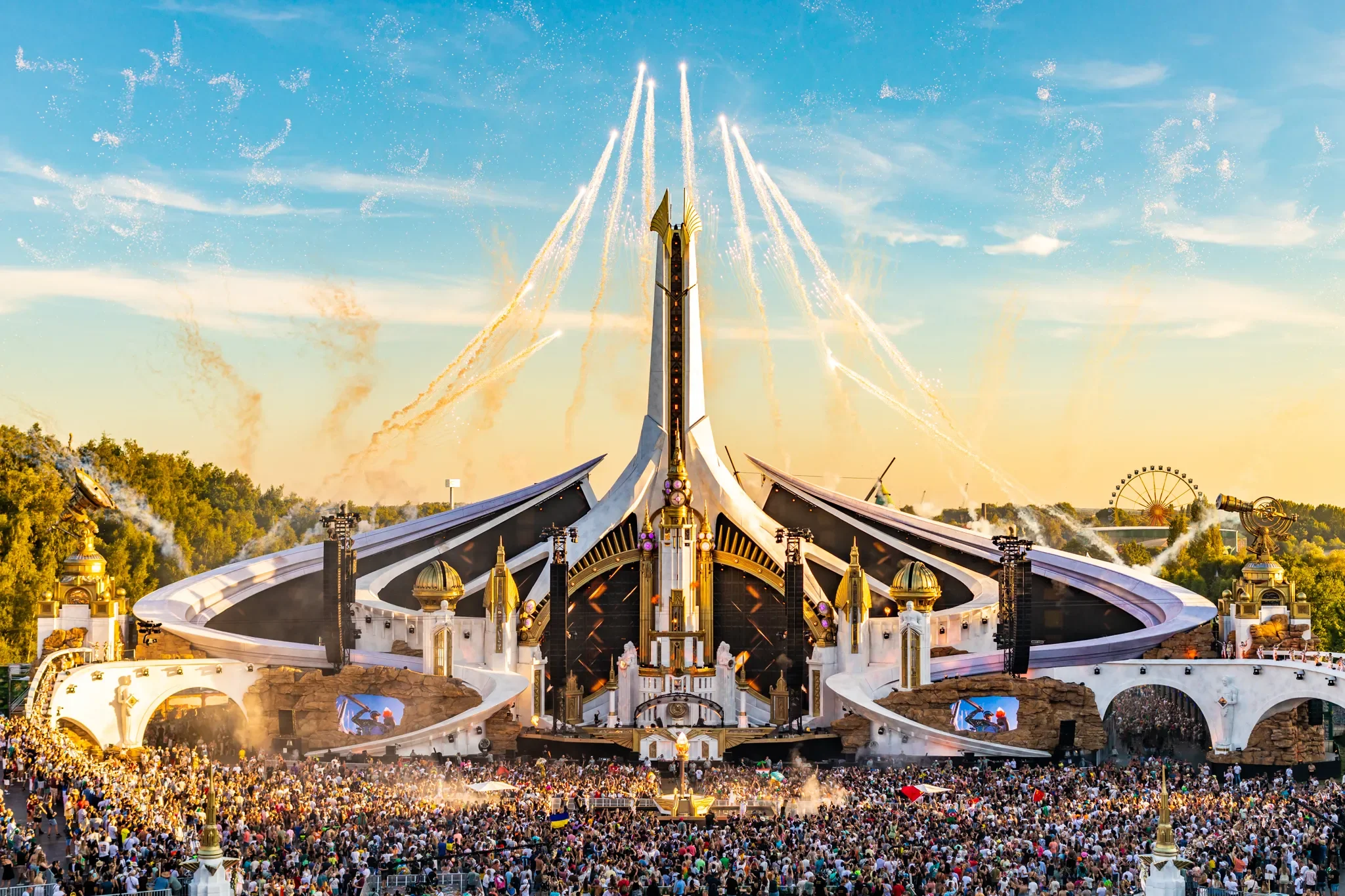 Tomorrowland 2024 Sahne Listesi Açıklandı: Mahmut Orhan Sahne Alacak, Martin Garrix İse Bu Sahnede Olmayacak!